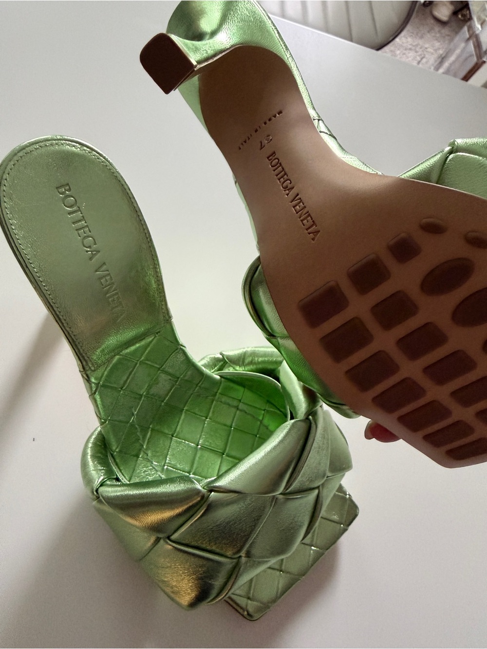Bottega Veneta Metallic Green Intrecciato Knot Mule Heels - Picture 4 of 5